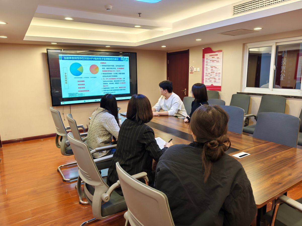 WinnifredSef's tweet photo. Just wrapped up an amazing local marketing strategy workshop! Learned actionable tactics to boost small biz online presence, networked with awesome peers—can’t wait to apply what I picked up! https://t.co/3M4HyyUfkl