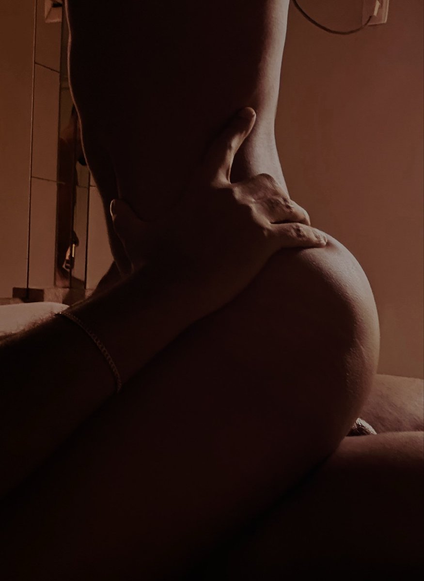 lacsrj's tweet photo. Sentei gostoso no casado e ele já me chamou pra próxima

😏🔥 https://t.co/eW9eqj5Q4k