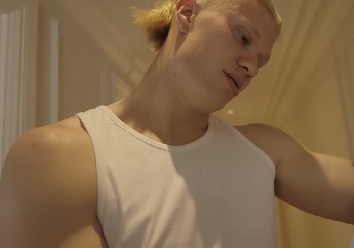 Haaland1ngChud's tweet photo. Manipulative omega x Dictator [Mbappé doesn't deserve the unfair judgement and pick of said title so I'm giving it to Erling cause he literally is] alpha https://t.co/VSp2USi8uR