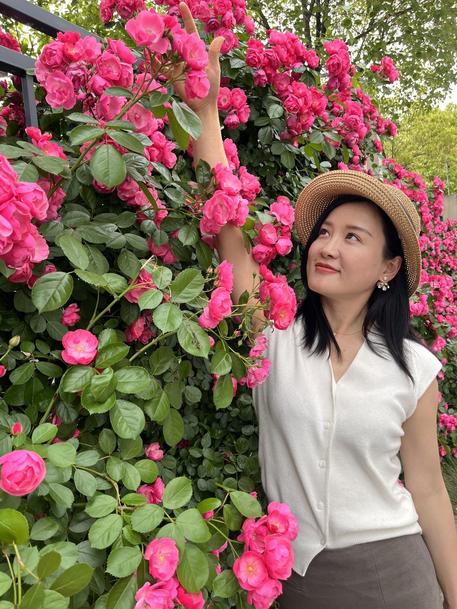 S3S66's tweet photo. 如果我陪你一晚上你会带我做什么呢？说说呗万一真的能实现了呢 https://t.co/BzsVyVeILW