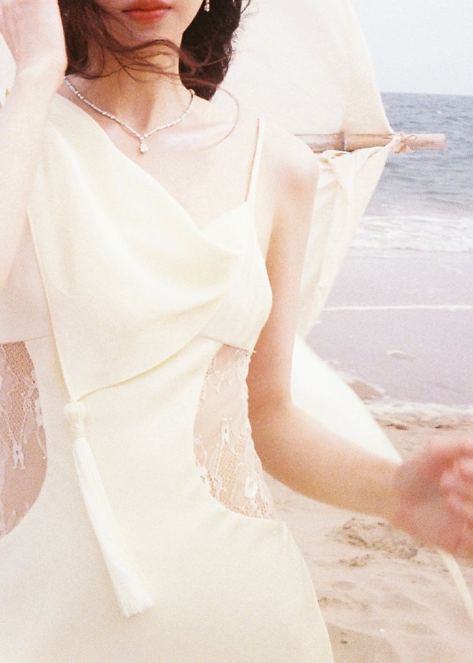 shanheyee's tweet photo. zhou yutong.......... stop making me feel wanting you more https://t.co/u44iEmWbKG