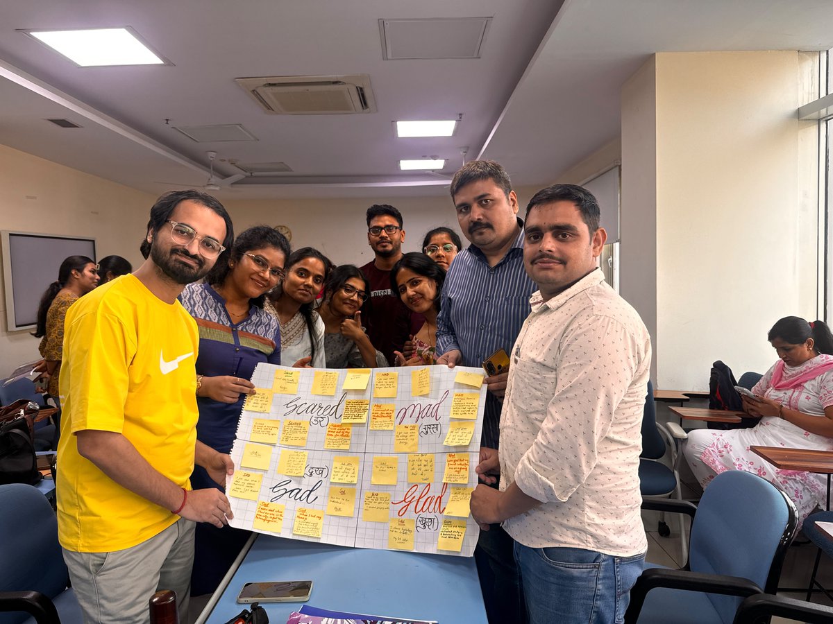 vikrantrajliwal's tweet photo. NISD Class Project सफलतापूर्वक पूरा होने के बाद ग्रुप फोटो 📸✨

सीखने, सहयोग और अनुभवों से भरी एक यादगार यात्रा।
नई सीख • नई ऊर्जा • नशा मुक्ति के प्रति नई प्रतिबद्धता 🙏 https://t.co/4CF7cvR6ZU