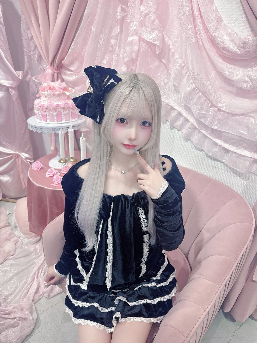 02kawaiii's tweet photo. あたしのお願い全部聞いて？♡ https://t.co/69mtRoS5ls
