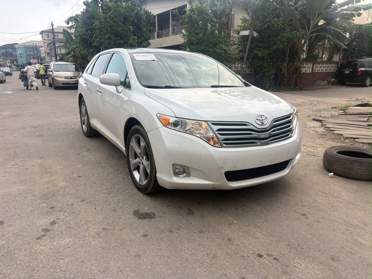 sheisblank_'s tweet photo. 2010 Venza
V6
Thumbstart 
Leather seat
Power boot 
August 2026 on custom 
Price :16.2m
Location :Ibadan
Send a DM on WhatsApp 08140552954 https://t.co/Mmvuv2U9h4