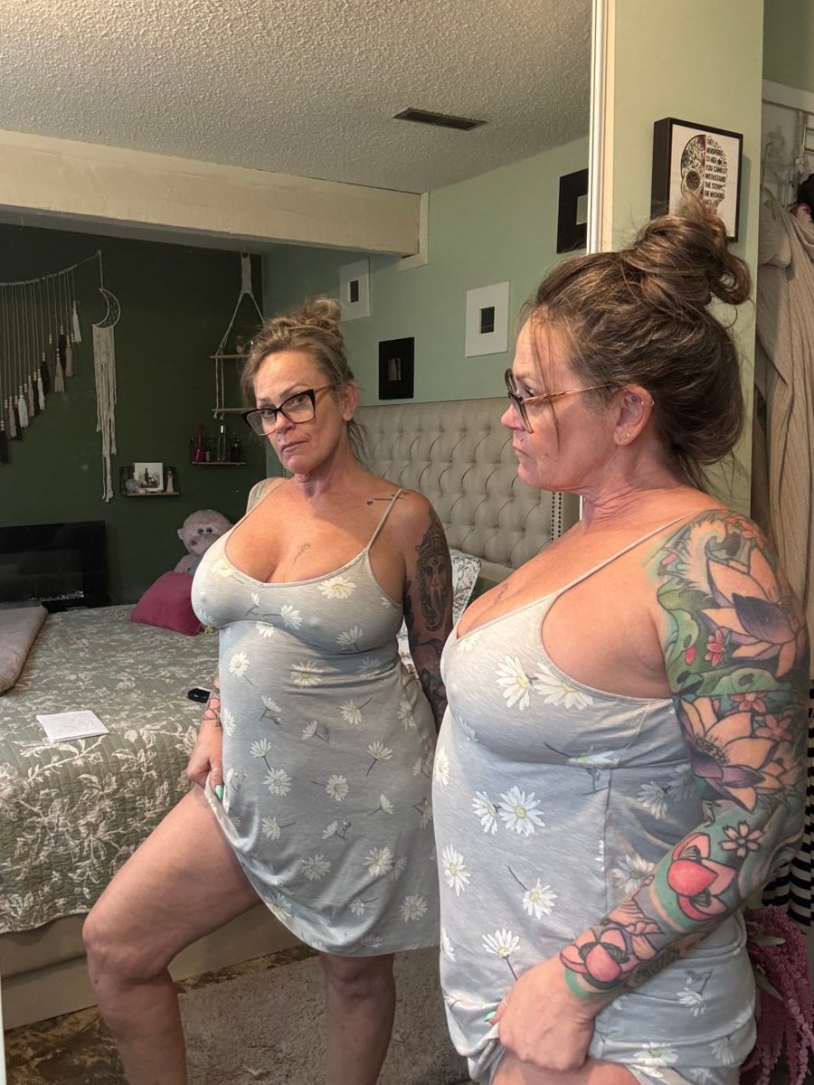 onlylilybabe tweet picture