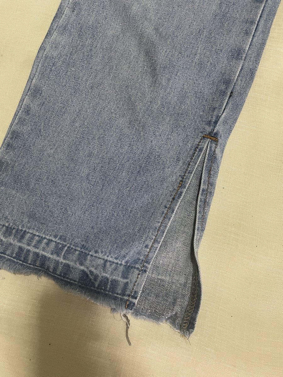 kuichevid's tweet photo. กางเกงยีน เอว 26 ราคา 20฿ #ส่งต่อเสื้อผ้า #ส่งต่อเสื้อผ้ามือสอง #ส่งต่อเสื้อผ้ามือ2 #เสื้อผ้ามือ��องสภาพดี #เสื้อผ้ามือสอง #เสื้อผ้ามือสองราคาถูก #เสื้อสเวตเตอร์ #เสื้อครอป #เสื้อคลุม #กระเป๋ามือสอง #รองเท้ามือสองสภาพดี https://t.co/uQ3hJ8WK0s