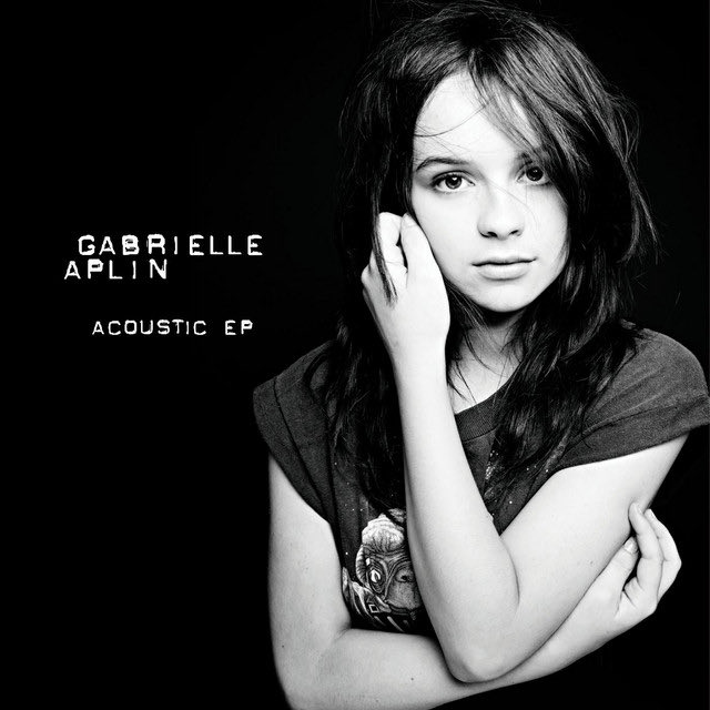 GabrielleAplin's tweet photo. And now I’m in almost the exact same position as I was half my life ago. Feeling like I’ve come full circle, ready to go around again. Isn’t that so exciting! https://t.co/tLoAIGcxRY