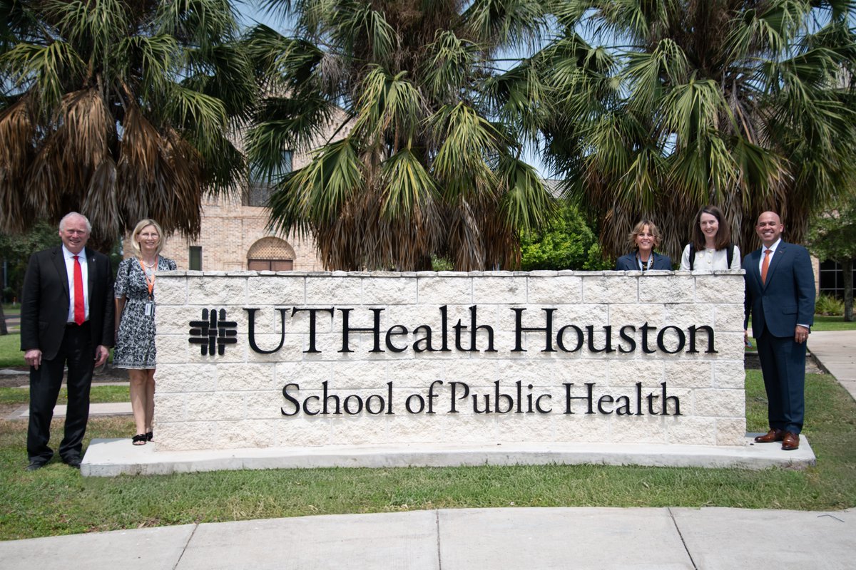 uthealthhoupres's tweet photo. Public health should meet people where they are, and @UTHealthHouston is doing just that. Great showing @utsystem Regent Dr. Nolan Perez our @UTHealthSPH team's work in Brownsville: advancing research and partnering with communities across the Rio Grande Valley. https://t.co/zebqSNpJF0