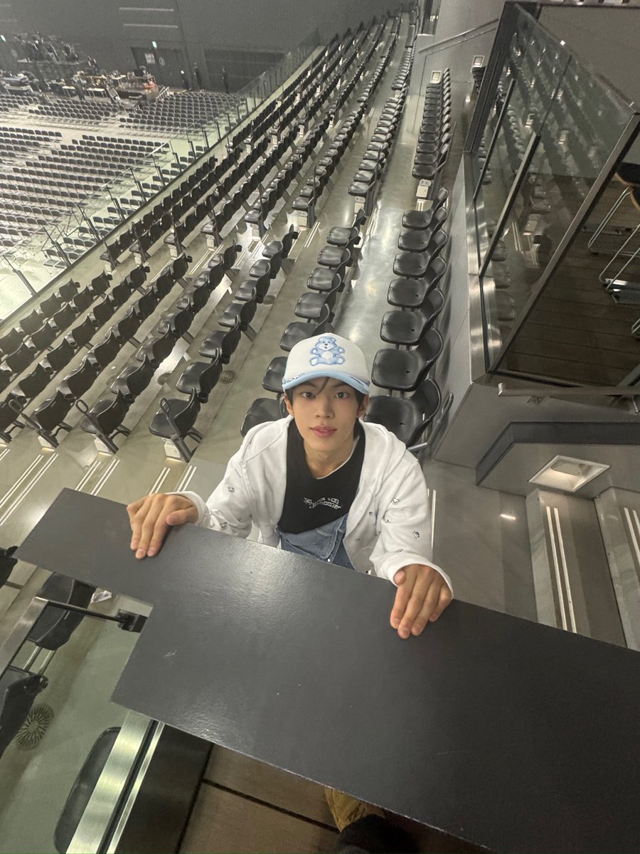 nyaarung's tweet photo. 진ㅁ자썅2m10되고싶다제발 https://t.co/pLBU2WmKbd