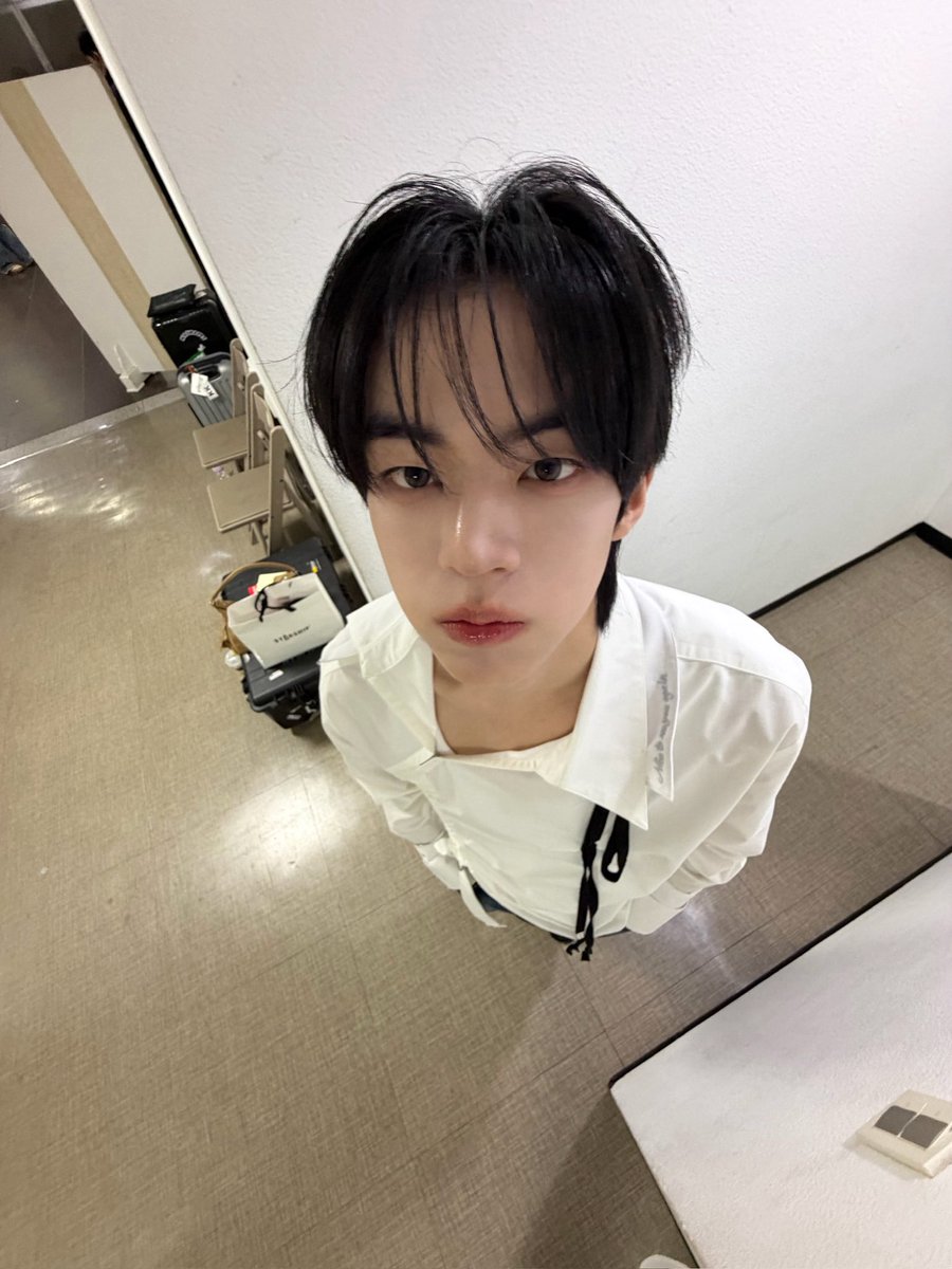 nyaarung's tweet photo. 진ㅁ자썅2m10되고싶다제발 https://t.co/pLBU2WmKbd
