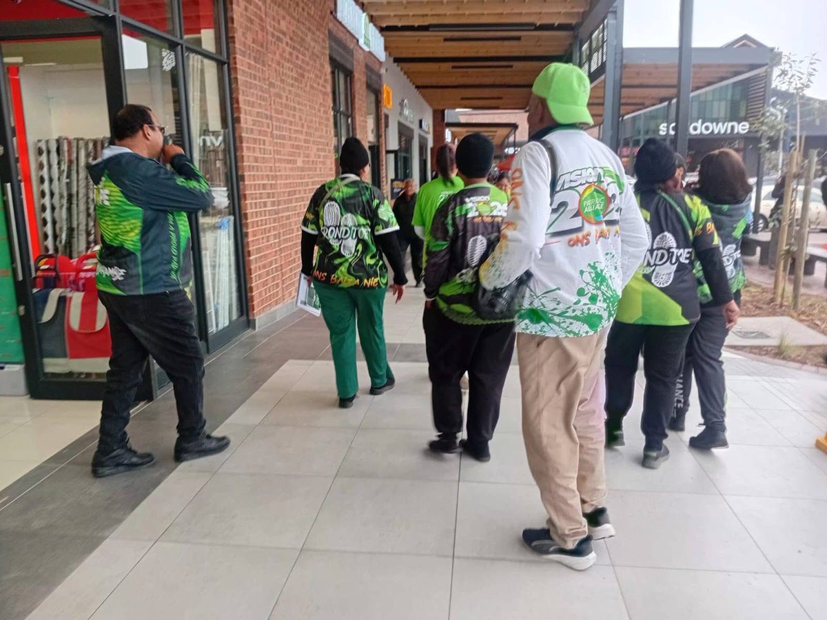 OnsBaizaNie's tweet photo. Our Cape Metro, Ward 19 Patriots are out on the ground, engaging residents and building the momentum to take the Cape! πβπ½
The DAβs majority is under pressure. Weβre not waiting for change. Weβre making it happen.
#OnsBaizaNie #MaakToe #LGE2026 https://t.co/kQ0w9xYIoa