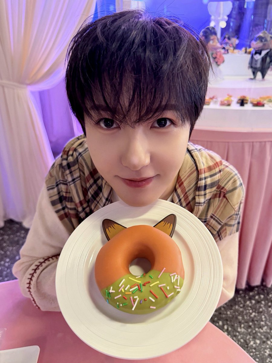 norenrj's tweet photo. donat renjun kalo jadi manusia https://t.co/mFjm1bvq3j