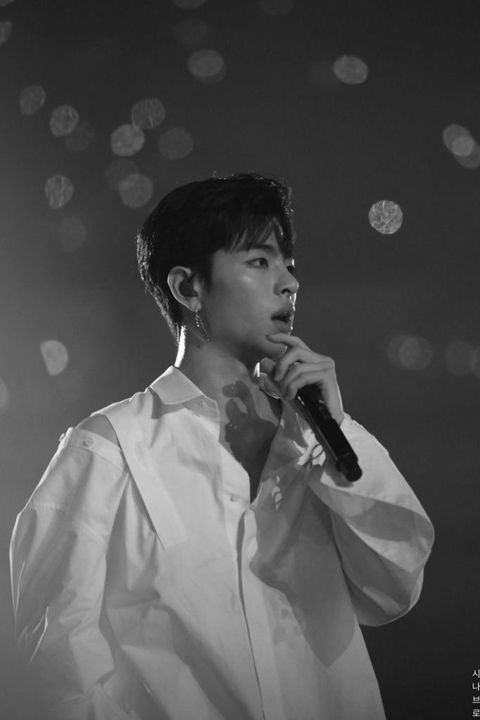 03_aldiql's tweet photo. D-514❤️ https://t.co/tPQDF4YjD3