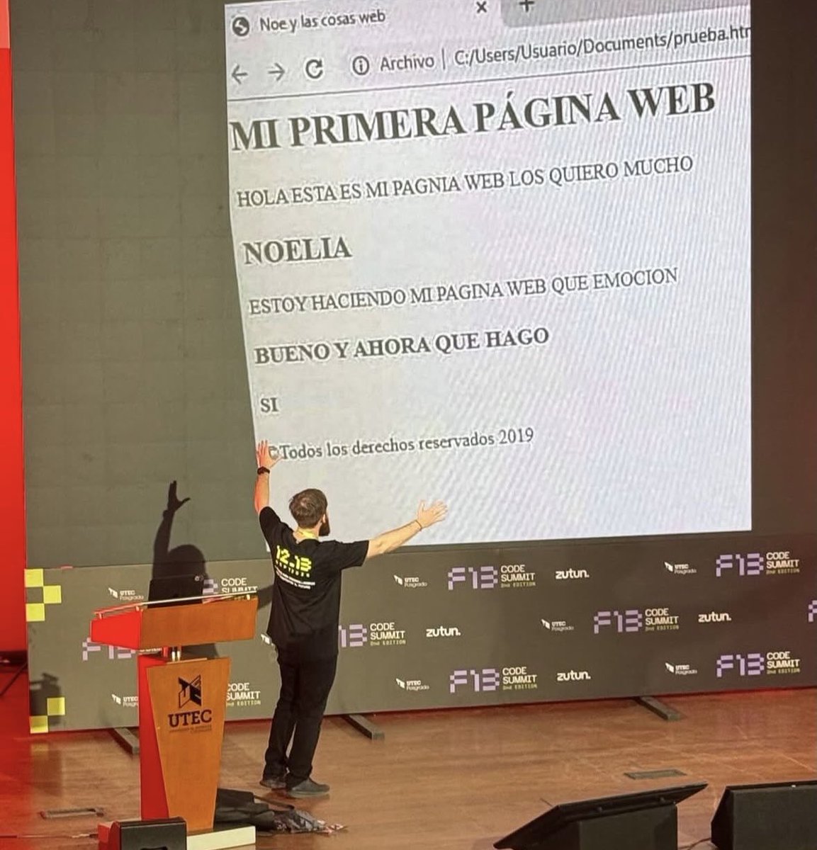 goncy's tweet photo. Un año más en el f13 de Perú no solo comiendo chucherias sino viendo gente increíble. Agradecido y esperando volver el año que viene 🤝 https://t.co/FQCD1fACDw