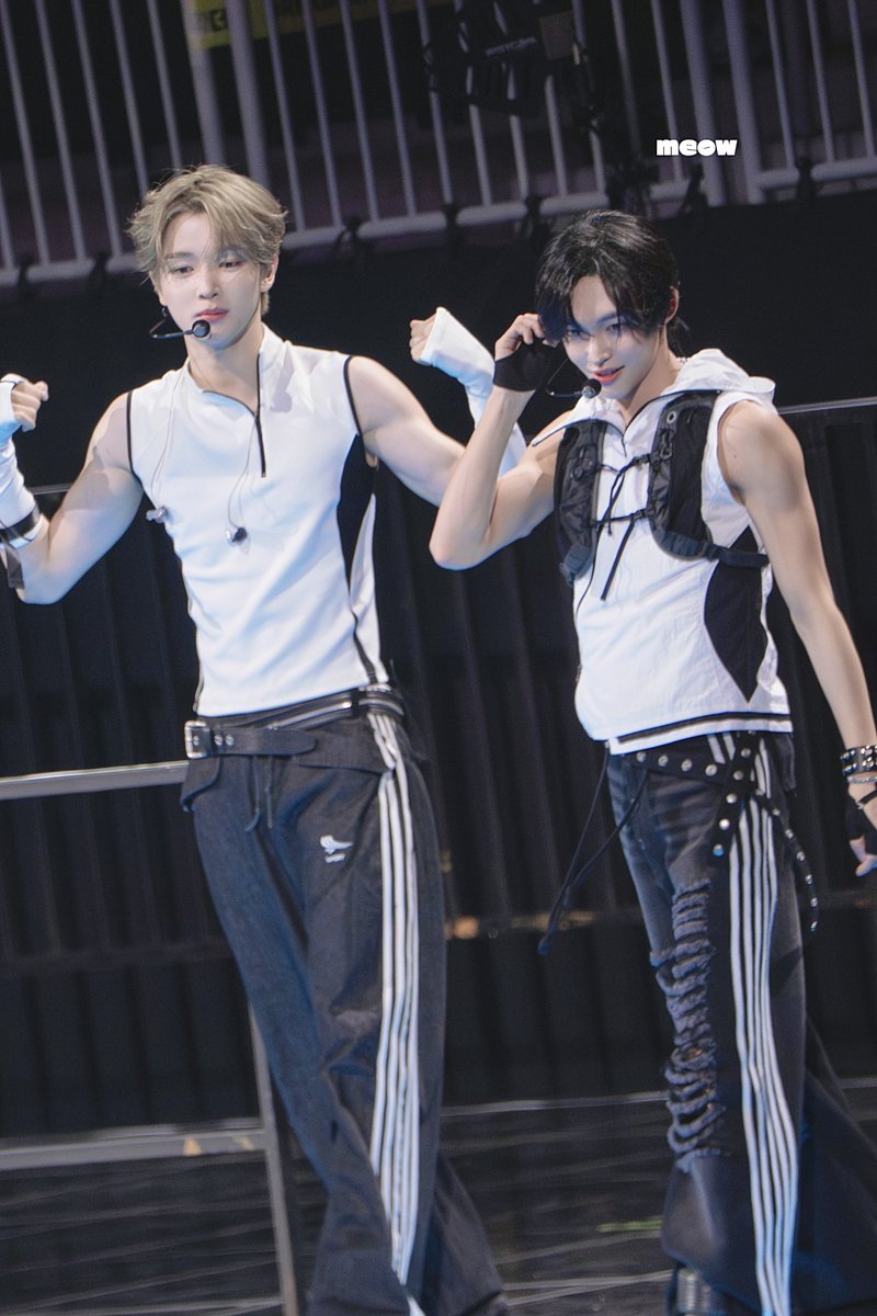 supercat_302's tweet photo. 260912 #성찬 #원빈 https://t.co/vsu53jzpMY