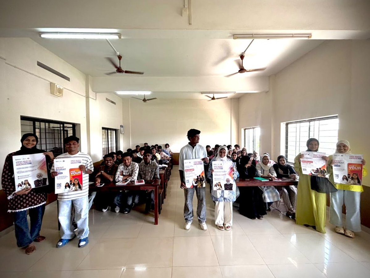 MYBharatHQ's tweet photo. Quiz mode ON in Kozhikode! 

MY Bharat NSS Unit of Peekay College Mathara, University of Calicut organised a VBYLD 2027 registration drive, inspiring Yuva Shakti to take the Challenge!

🫵 Take the Viksit Bharat Quiz: https://t.co/6MCXq0kpCx

#MYBharat #YoungLeadersDialogue https://t.co/Hu3O0S3zt8