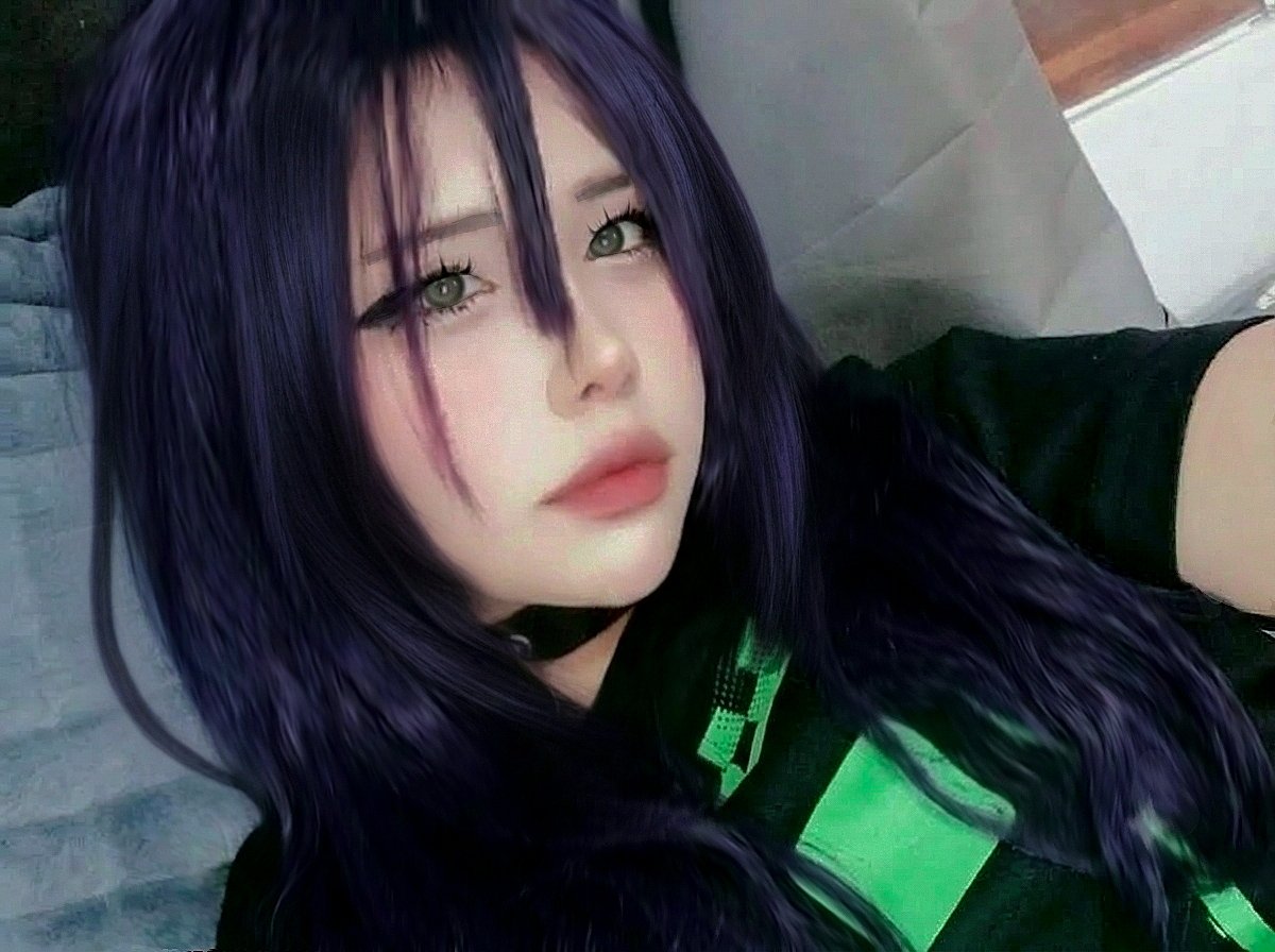 Tecito280006's tweet photo. El delineado me salió muy bien :3 ando practicando mucho los maquillajes, a tal punto de q si no sale bien prefiero no subir nada djjdkskd https://t.co/GDLswe2nzr
