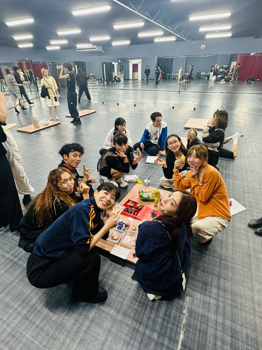 mizuki_tomi's tweet photo. #AnothertheOthers
みんなの愛おしい瞬間がたくさんある🥰 https://t.co/Rly14tDJup