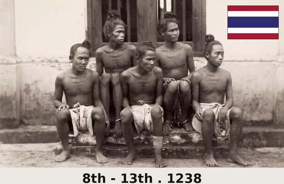lisuyik11's tweet photo. When they migrated from Yunnan, southern China, they had not yet conquered Khmer territory and were not yet influenced by Khmer. #thai #Steal #culture #khmer #copyland🇹🇭 #thief #fyp #cambodai https://t.co/b9TowZWJgh
