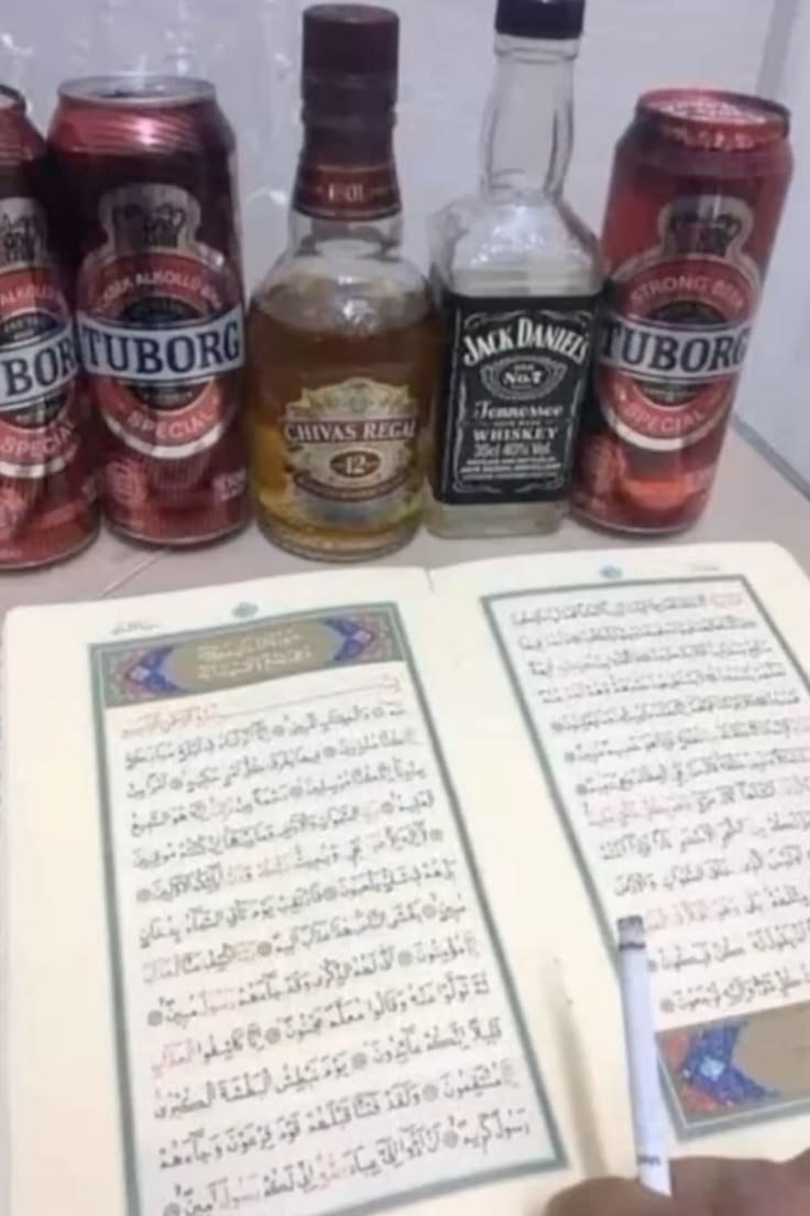EMRRgqmx's tweet photo. çocukken gittiniz süleymancı yurdunda 17 yaşındaki yatılı abi https://t.co/TsN3Ag9ybg