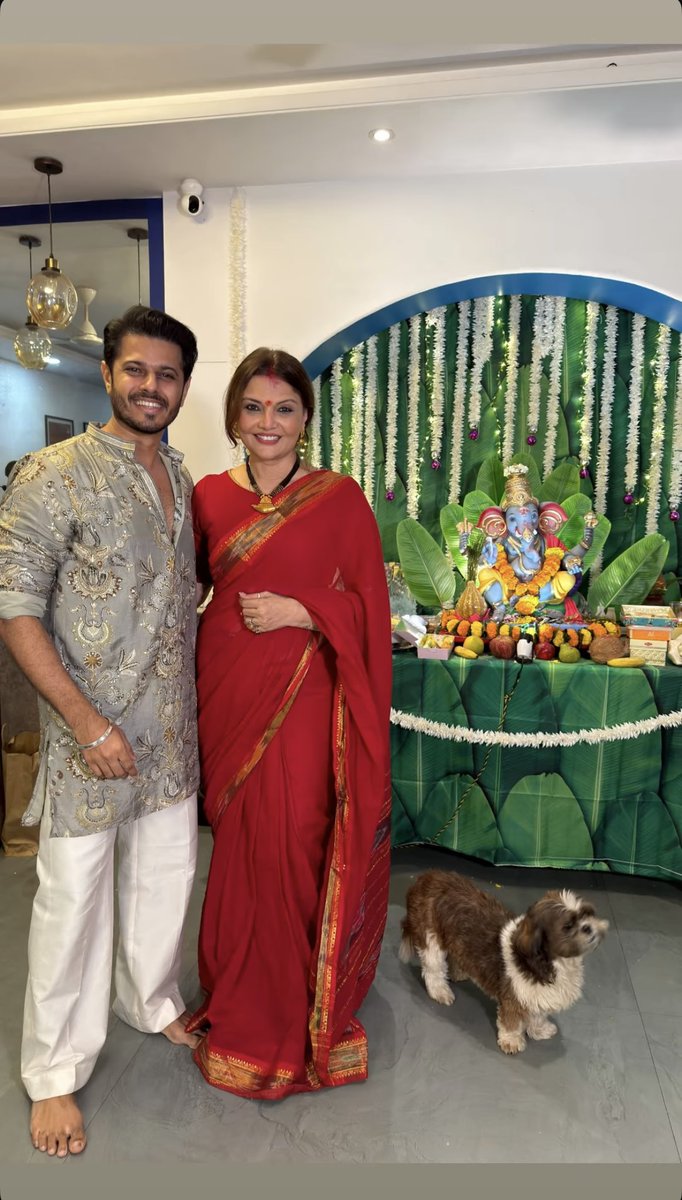 LostInChaos22's tweet photo. Happy to see #NeilBhatt posting Bappa darshan pics 🙏❤️🧿

Keep posting and plzzz comeback on-screen soon, missing you a lot. https://t.co/0QXd1PqTle