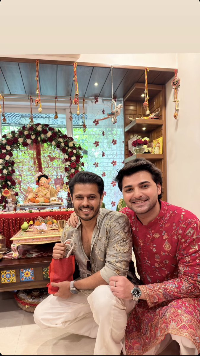 LostInChaos22's tweet photo. Happy to see #NeilBhatt posting Bappa darshan pics 🙏❤️🧿

Keep posting and plzzz comeback on-screen soon, missing you a lot. https://t.co/0QXd1PqTle