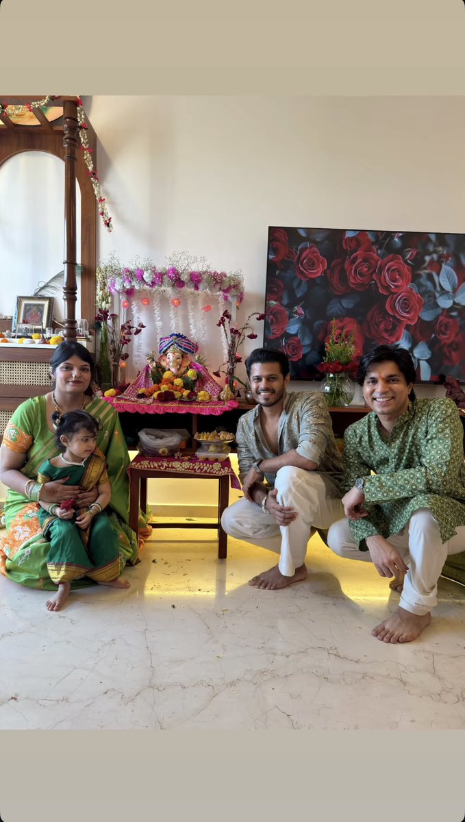 LostInChaos22's tweet photo. Happy to see #NeilBhatt posting Bappa darshan pics 🙏❤️🧿

Keep posting and plzzz comeback on-screen soon, missing you a lot. https://t.co/0QXd1PqTle