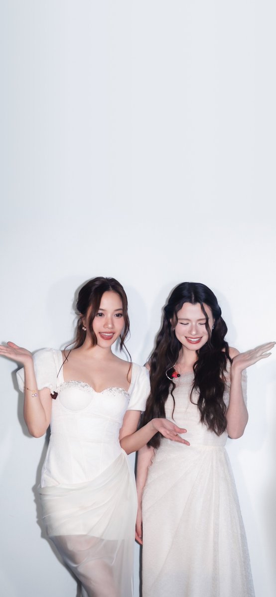 delightfulMooN_'s tweet photo. [📱Lockscreen]
🤍🖤

#ฟรีนเบค‌ #FreenBecky‌ #delightfulMooN_ https://t.co/PC4j2Lc3og