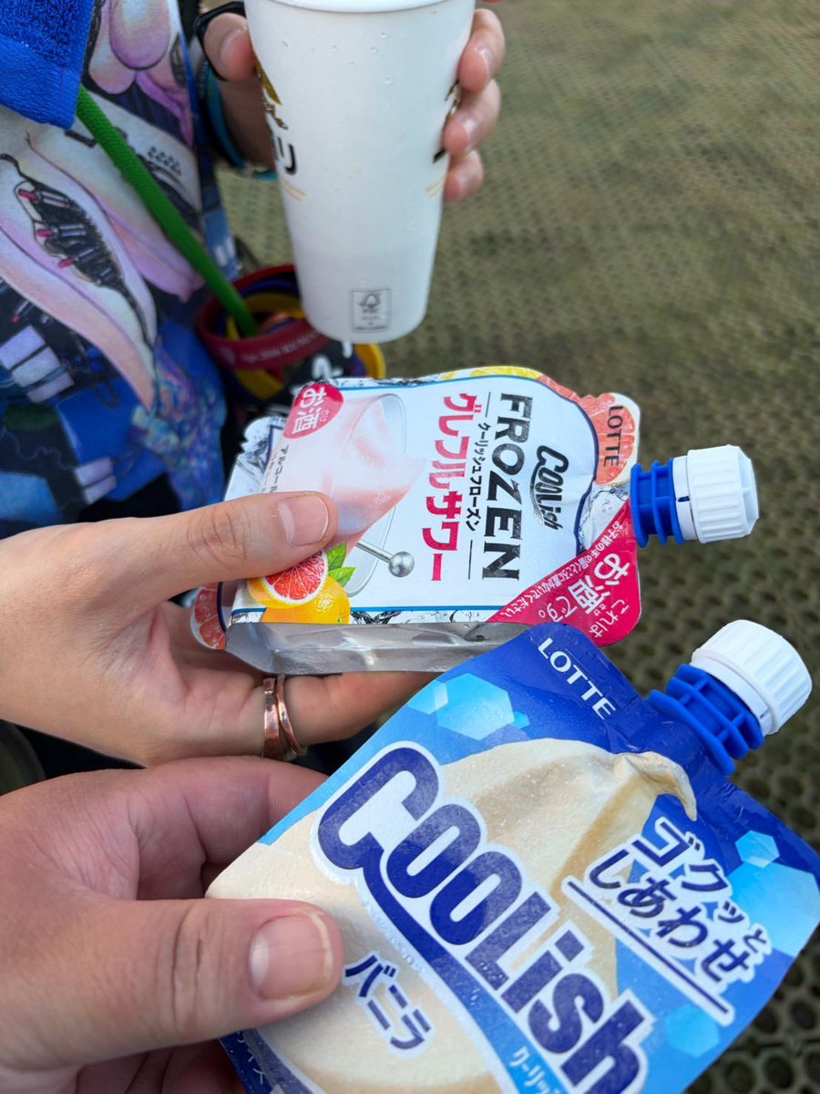 boc_chocooo's tweet photo. フェス飯と酒
来週は何食べるかなー https://t.co/EP3by6Wgsy