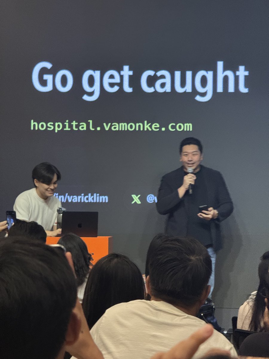 JamesWWang95's tweet photo. First meetup back in SG, great to meet @lionelsimai and his OpenBuilder × MiniMax H3.

Really impressed by how vibrant the open-source ecosystem has become — from games of @vamonke and UGC ads to news visualization of @decruz and other creative tools.

So much energy tonight! https://t.co/uPVoM6mWRB