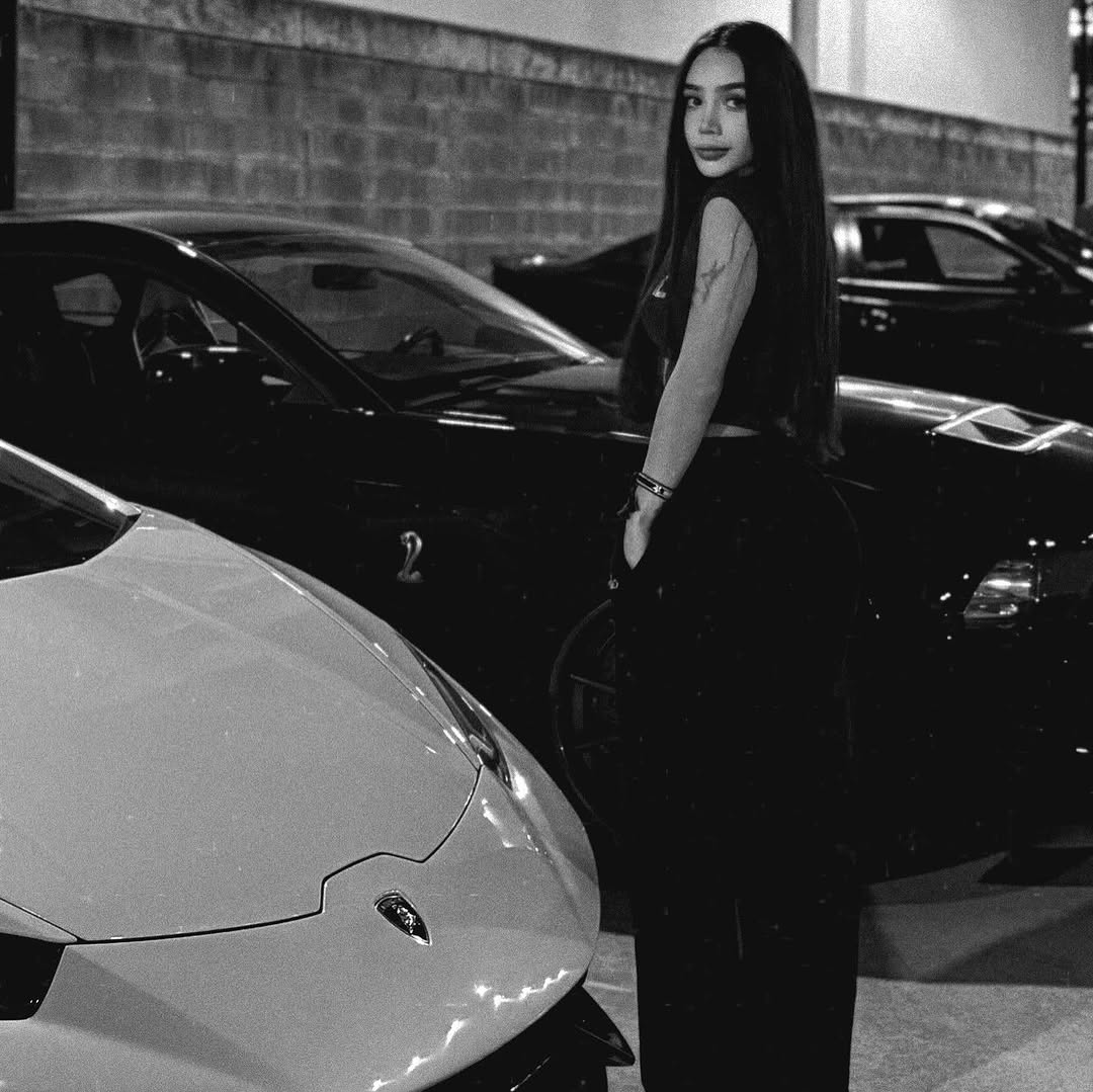 fredri_9onm's tweet photo. 🖤♠️🐈‍⬛♟️ https://t.co/7LIKrOYEsM