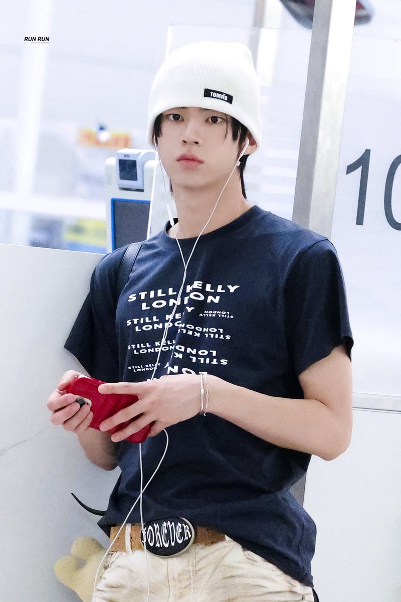 PAST_DOHOON's tweet photo. 250914 HND

#도훈 #DOHOON #ドフン #투어스 #TWS https://t.co/tBpP7TXjh7