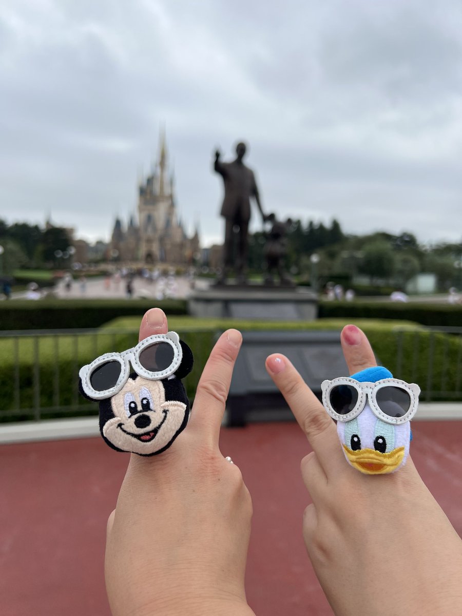 oimono_ko's tweet photo. ハロウィン前滑り込みディズニー🏰
with若者だったので映え写真いっぱい撮れました📸
初✨️クリスタルパレス・レストランにも行けて大満足🤤
久しぶりに開園から閉園まで居て疲れたけど楽しすぎた♡
そしてハロウィン激混み覚悟でやっぱり行きたいな😭と思いました🎃🦇🕸 https://t.co/baEKiJiuoY