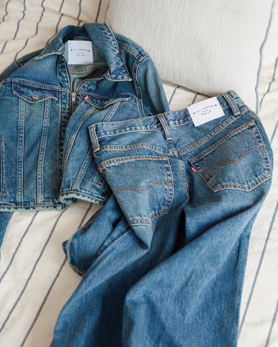 eleven_digits's tweet photo. The Levi’s® × ROSÉ collection is here! ✨

Inspired by The Original Girl, ROSÉ reimagines Levi’s® classics through an exclusive, customizable collection made to be uniquely yours. https://t.co/brxdIRGr6s