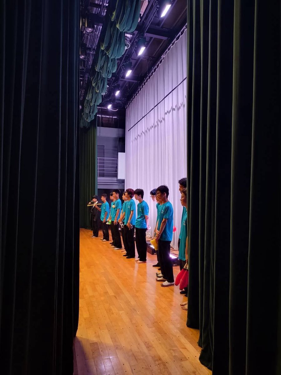 jugg_A's tweet photo. 2日間に及ぶ文化祭が終了しました。
雨の中ご来場してくださった皆様、本当にありがとうございます！
今後ともJuggling Art Asanoをよろしくお願いします！ https://t.co/0kHBVO92vr
