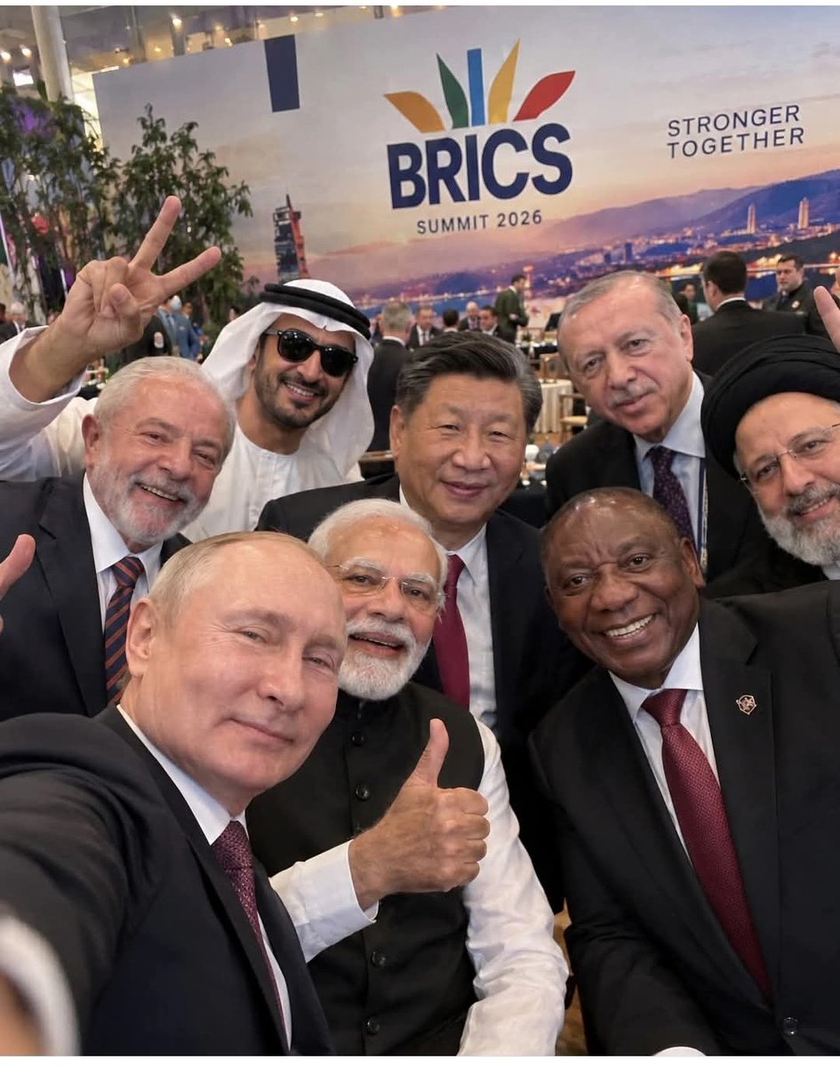 drkumarajay's tweet photo. Picture of the day. A great selfie picture. https://t.co/8m7PX4FpY0