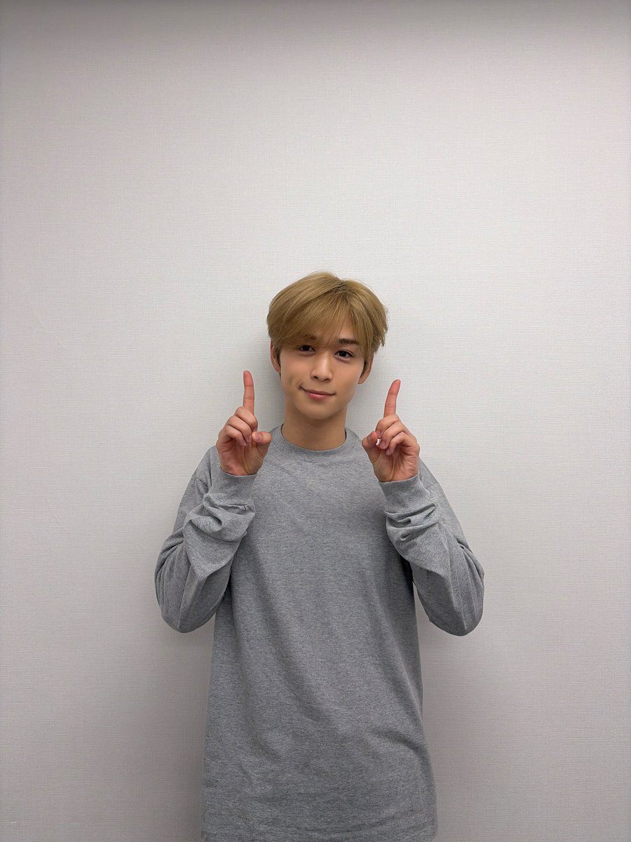 feels795's tweet photo. たけちーの最古の記憶、まさかの「トイレの鍵」😂

2~3歳の頃、家族5人で暮らしていた団地で、
10円玉を使ってトイレの鍵を外からかけるイタズラ。
しかも犯人はお兄ちゃんだと思われ、
お兄ちゃんが怒られていたらしい……😂

幼いながら、なかなかの策士🤔

#後藤威尊
#feels795 https://t.co/1CeFr1AmKT