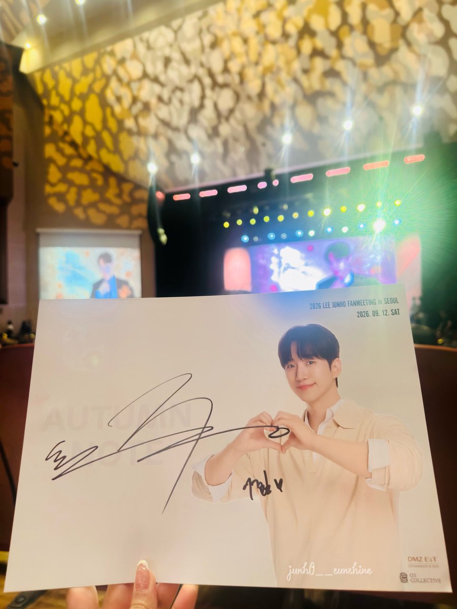 junh0__sunshine's tweet photo. 20260912 My Fansign & Handshake Review:
🐧: 안녕하세요! (signing ✍️ without looking at the card; those dazzling eyes met mine)
🌻: 안녕하세요! (Feeling nervous)

🌻: 준호야~!🥹
🐧: 준호야~~! (He repeated it the same way, with more 애교 🫠. I froze🥶 and couldn’t finish my sentence.)

🐧: 이림이 뫄야?
🐧: T******! (He read my first name from the name tag I wore. How does it feel when your favorite calls your name?😭)

🌻: I came from the USA. (Finally I came back to my senses) 
🐧: U S A~~!! (He put his hand on his chest with those puppy and grateful yet apologetic eyes 🥺)

🐧: 조심히 가요~~! (Sweeter than ever 🥹; he handed over the signed card)
🌻: 고마워요. (We shook hands 🤝)

🐧: 고마워요.👋

#이준호 #LeeJunho, You’ve worked really hard. Thank you for giving each of us unforgettable moments.