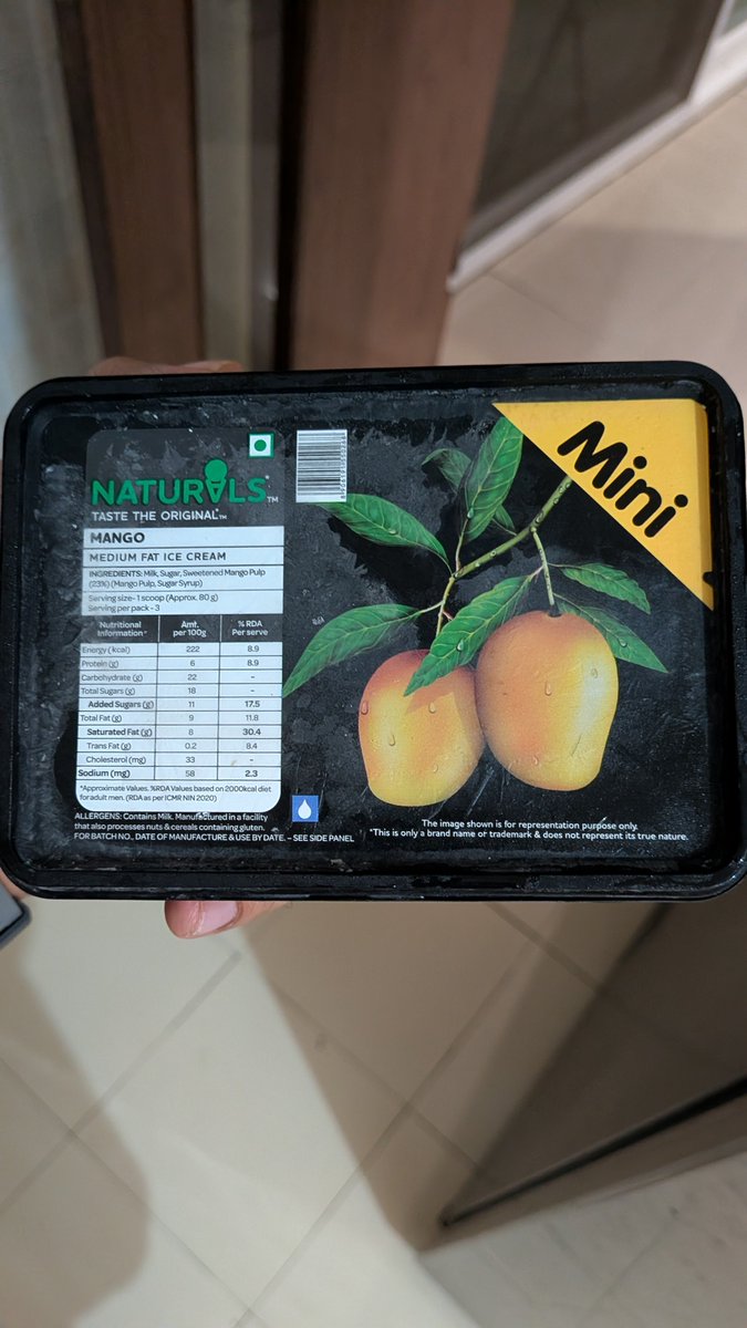 AsliMODI's tweet photo. @SwiggyCares 300 gram pack of Mango Ice cream received instead of 500 Gram as ordered. https://t.co/zIOnowexSt