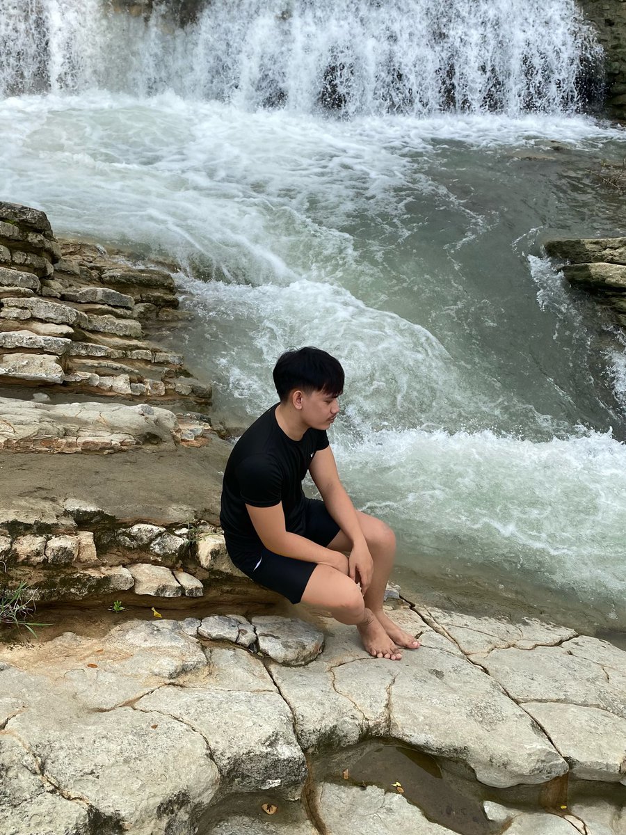qtiepiee_'s tweet photo. 🍃 https://t.co/maHjSsh4hQ