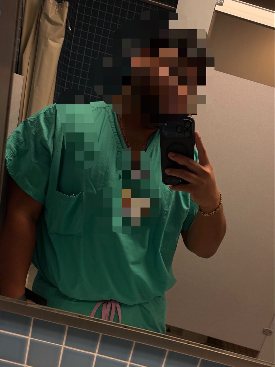 BearHugz22's tweet photo. Your favorite scrub tech is ready for the operating room… but I might be more interested in operating on your fantasies. 😈

#ScrubTech #MaleScrubTech #Scrubs #HealthcareBear #DaddyVibes #OnlyFans #X #ThickDaddy #NaughtyNurse https://t.co/psXdjiQAPw