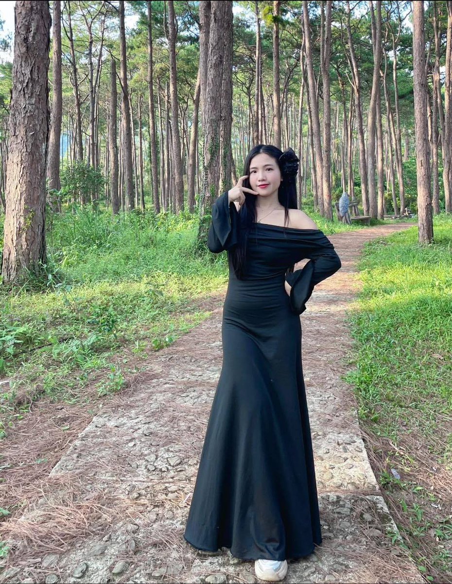 ConsuelaRaaun's tweet photo. 傍晚：一首老歌，​足够⁠治愈今天⁠的疲惫。 https://t.co/B2e9uyBtr3
