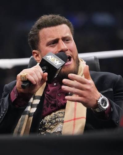 DFW_Wrestling's tweet photo. @MKingsley_DFW Not only was he exposed for being the fucking idiot I always knew he was. I retired him! Thats how fucking good I am. 

Miles leans over to his title.

Now there's always alot of men on this roster thinking they've earned a shot at this just by running their mouth. https://t.co/msuypjfcpi