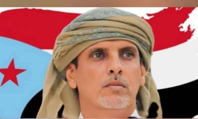 TNTAbuDhAbi's tweet photo. الجنوب العربي سيستقر، وسينفصل عن وحدة الظلام.
لا مجال بعد اليوم للمجاملة.
لا مكان للمتخاذلين.
لا مكان للخونة.
سيقوم الجنوبيون الأوفياء ، أهل الأرض والولاء، لا غيرهم.
ليس لدى الجنوب وقت للمحاسبة أو المعاتبة أو التحقيق.
الهدف واحد وواضح استقلال الجنوب واستعادة دولته.
فلا تنجروا إلى صراعات جانبية غايتها إضاعة الوقت وتشتيت الصف.
نعلم أن الطريق صعب، لكن الكرامة لا تُباع ولا تُشترى.
وكرامة الجنوبي اليوم استقلالُه، وإعادة دولته الجنوبية.

الشيخ راجح باكريت

#حقيقة #الجنوب_العربي 

ومن محب إماراتي أقول 
يا شيخ راجح ويا أهلنا في الجنوب 

نحن معكم بالمال والبنين.
لن نتخلى عنكم.
سنقف خلفكم ومعكم، ولو وقف العالم كله.
فإما نصر، وإما شهادة تجمعنا بكم في الجنة🕊️