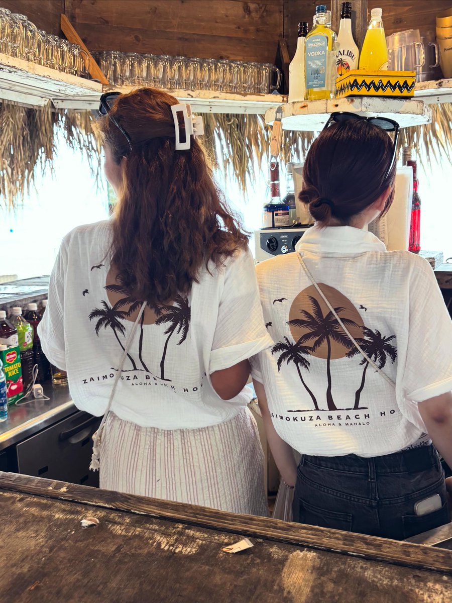 donnetcitoO's tweet photo. NA Seci. 本日OPEN。新しいユニフォームでお待ちしています。美味しいごはんとお酒、心地よい音楽、LIVEやフラダンスなど夏のイベントも盛りだくさん。Once you’re a NA Seci. Girl, you’re always a NA Seci. Girl. https://t.co/z1zcZyI0jn