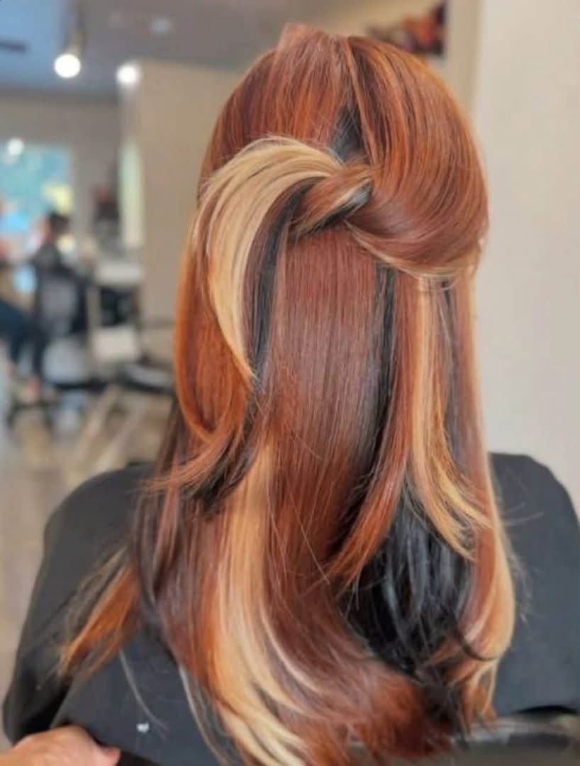 layxsnv's tweet photo. When I say fall hair , this what I mean 🍂🧡 https://t.co/RXGCjXKT6m