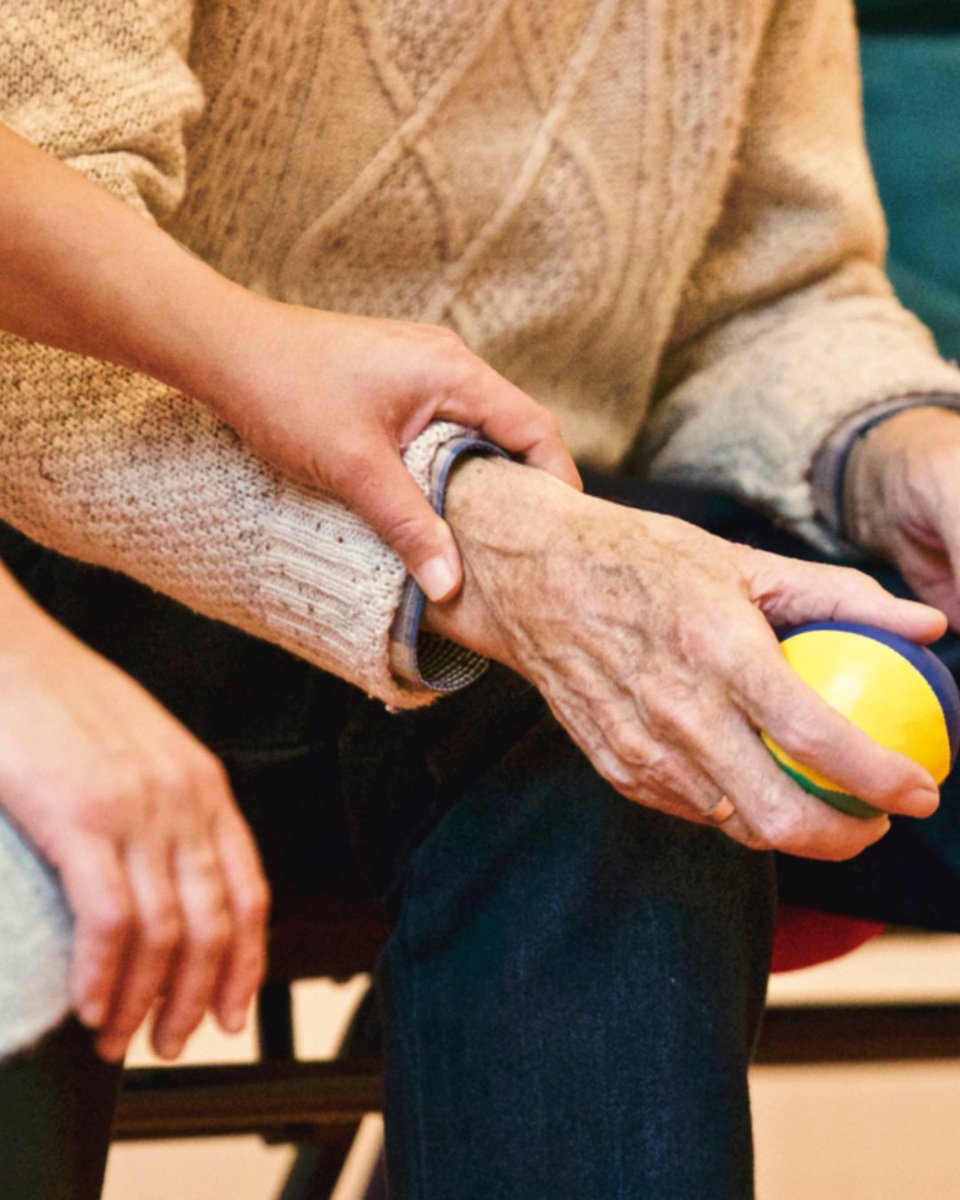 CityofDowney's tweet photo. During World Alzheimer’s Month, help keep loved ones safe with L.A. Found and 211 LA. 📡

Resources are available for families of individuals with Alzheimer’s, dementia, or autism who may be at risk of wandering.

📲 Learn more: https://t.co/ZQBXgsCKVI

#CityofDowney #LAFound https://t.co/0qLaytBGA3