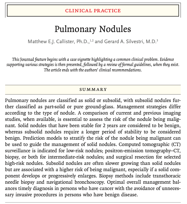LuisOliverio's tweet photo. Nódulo pulmonar, la última revisión de NEJM (2026). Puntos clave:

🟢 Un nódulo sólido estable a 2 años es benigno y se da de alta (1 año basta si se confirmó por volumetría). Los subsólidos crecen más lento: requieren ≥4 años de estabilidad antes de llamarlos benignos.
🟢 Importante estratificar con un modelo (Brock si es tamizaje o subsólido; Mayo/Herder si es incidental sólido): <10% → vigilancia por CT; 10–70% → PET-CT y/o biopsia; >70% → manejo definitivo, con cirugía posible sin biopsia previa. Umbrales para PET: ≥8 mm o ≥300 mm³ (abajo de eso es inútil)
🟢 Hasta 60% de los subsólidos desaparecen, así que repite CT a 3–6 meses para confirmar persistencia antes de hacer cualquier cosa.
🟢 La biopsia por broncoscopia navegada puede ser tan buena como la transtorácica (rendimiento 74% (aguja transtorácica) vs 79% (broncoscopía navegada), lo malo: neumotórax 28% vs 3%.
🟢 Solo 3–4% de los nódulos detectados son cáncer; pero 50% de los pacientes sufre distrés durante el proceso.