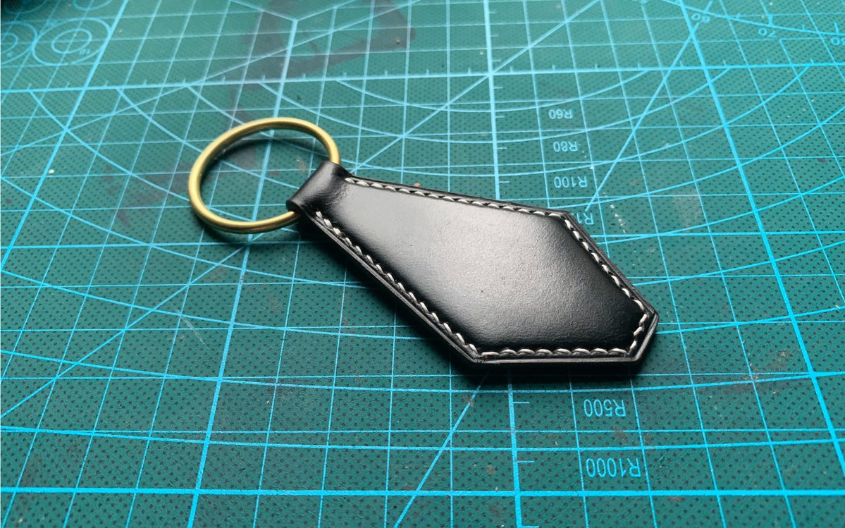 dinasanz1203's tweet photo. Just finished my hand-stamped leather keychain! This tiny project turned a plain leather scrap into something useful u0026 personal  DIY feels so rewarding.， https://t.co/ykSWts21HX