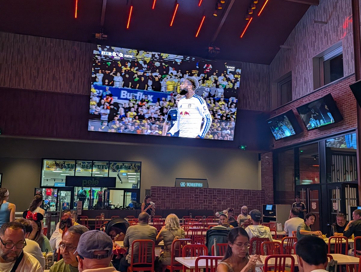 TheMagpie15's tweet photo. Tonight's viewing, sports bar, Disney village, Paris. Come on you toon #nufc #newcastle https://t.co/OUDjbzPlcL